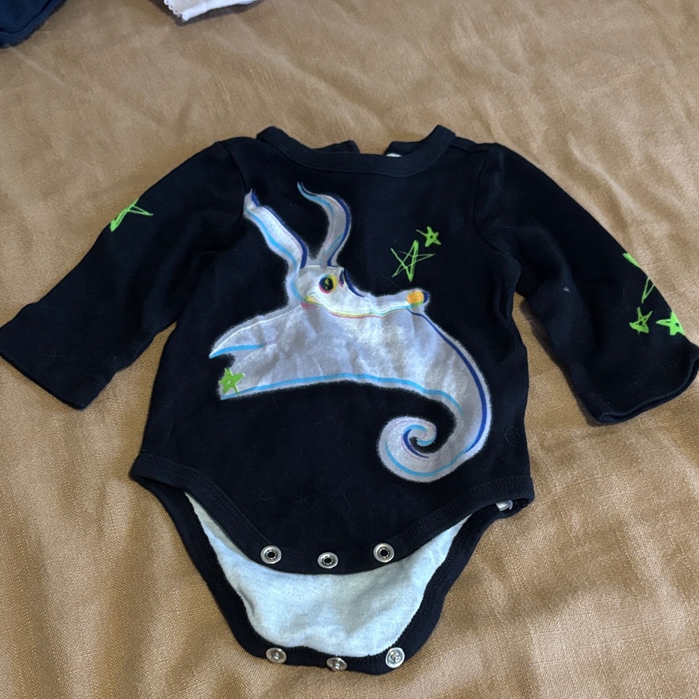 Disney baby nightmare before Xmas zero glow in the dark onsie
